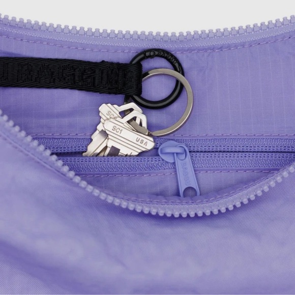 BAGGU Medium Crescent Bag - Wisteria Purple - Picture 3 of 3